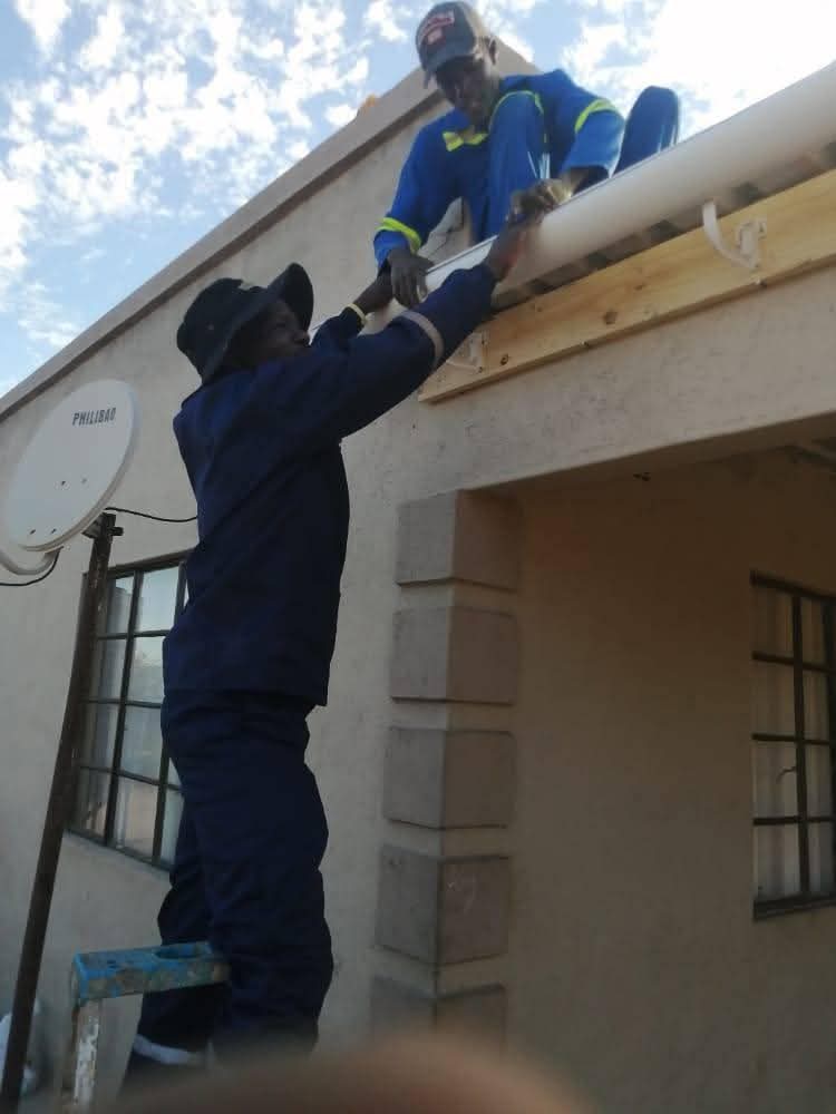 Maintenance service image